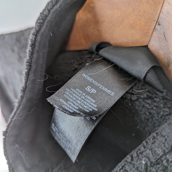 The North Face Jacket Women Small Black Fleece Full Zip Fuzzy Sherpa Osito Oso - Picture 8 of 9